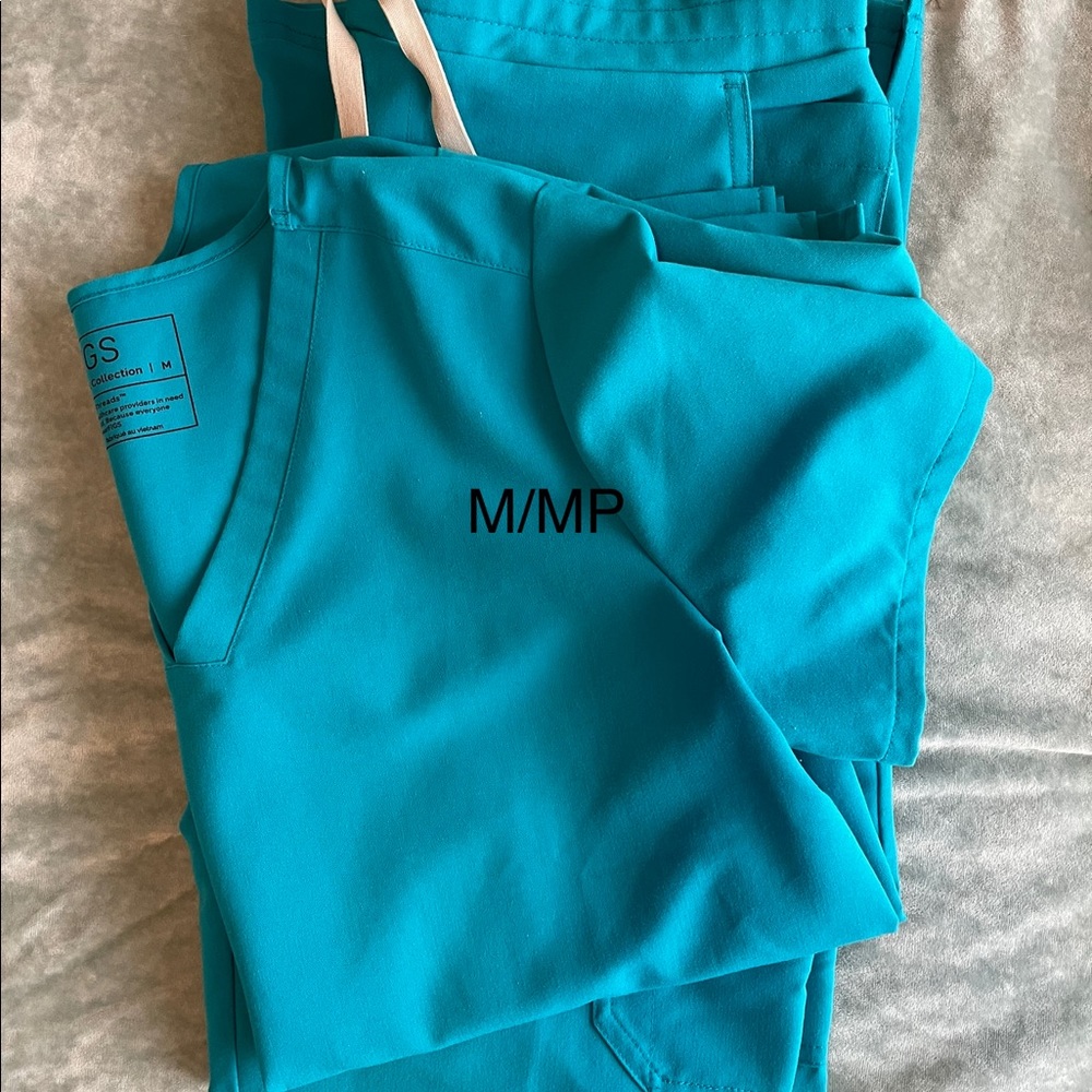 Teal Figs Scrubs Set, Limited Ed